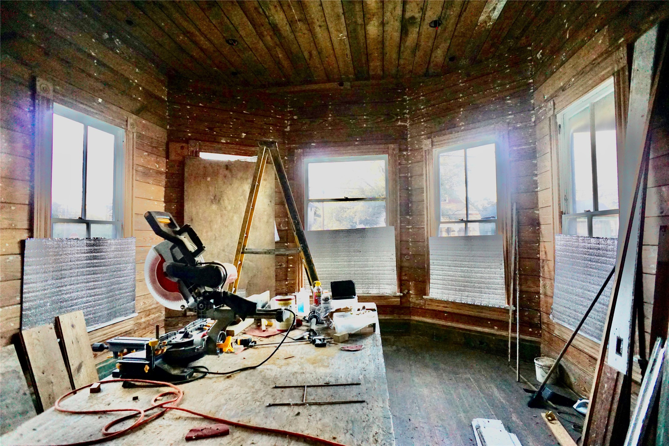 2215 Kane Street Houston, TX 77007 - Photo 6 of 24 a view of deck with patio