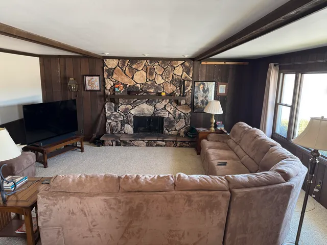 $429,900 | 9844 North Us Highway, Demotte, IN 46310