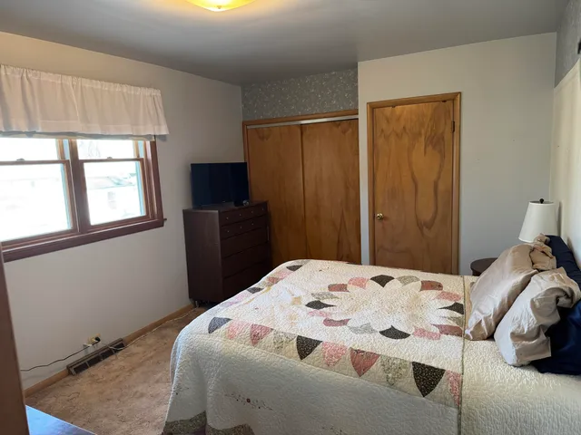 $429,900 | 9844 North Us Highway, Demotte, IN 46310