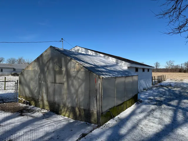 $429,900 | 9844 North Us Highway, Demotte, IN 46310