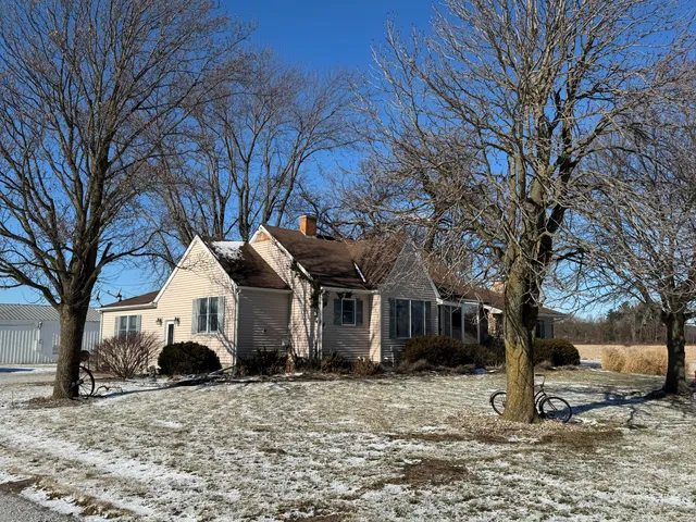 $429,900 | 9844 North Us Highway, Demotte, IN 46310