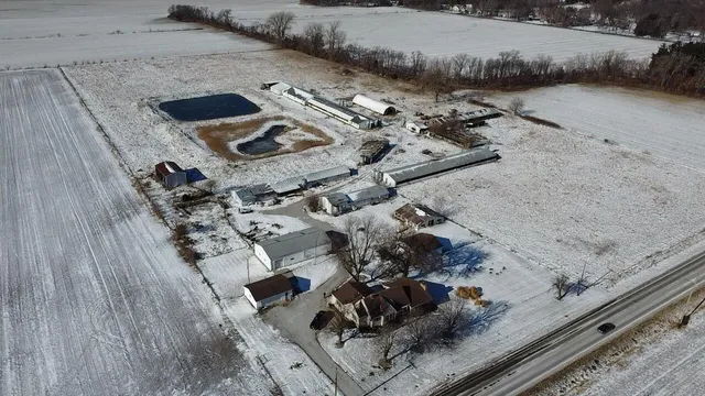 $429,900 | 9844 North Us Highway, Demotte, IN 46310