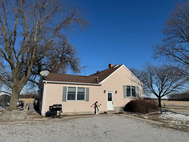 $429,900 | 9844 North Us Highway, Demotte, IN 46310