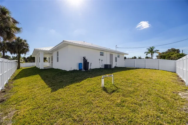 $449,000 | 3002 Mercer Way, LaBelle, FL 33935