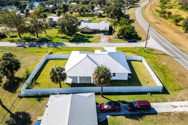 $449,000 | 3002 Mercer Way, LaBelle, FL 33935