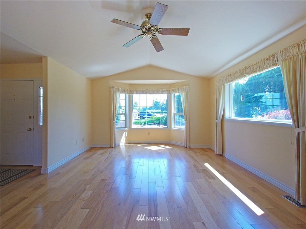 152 Ruby Road Port Angeles, WA 98362 - Photo 3 of 25 Gallery Image 3