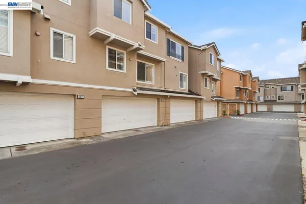 $999,000 | 6020 Condor Street, Danville, CA 94506