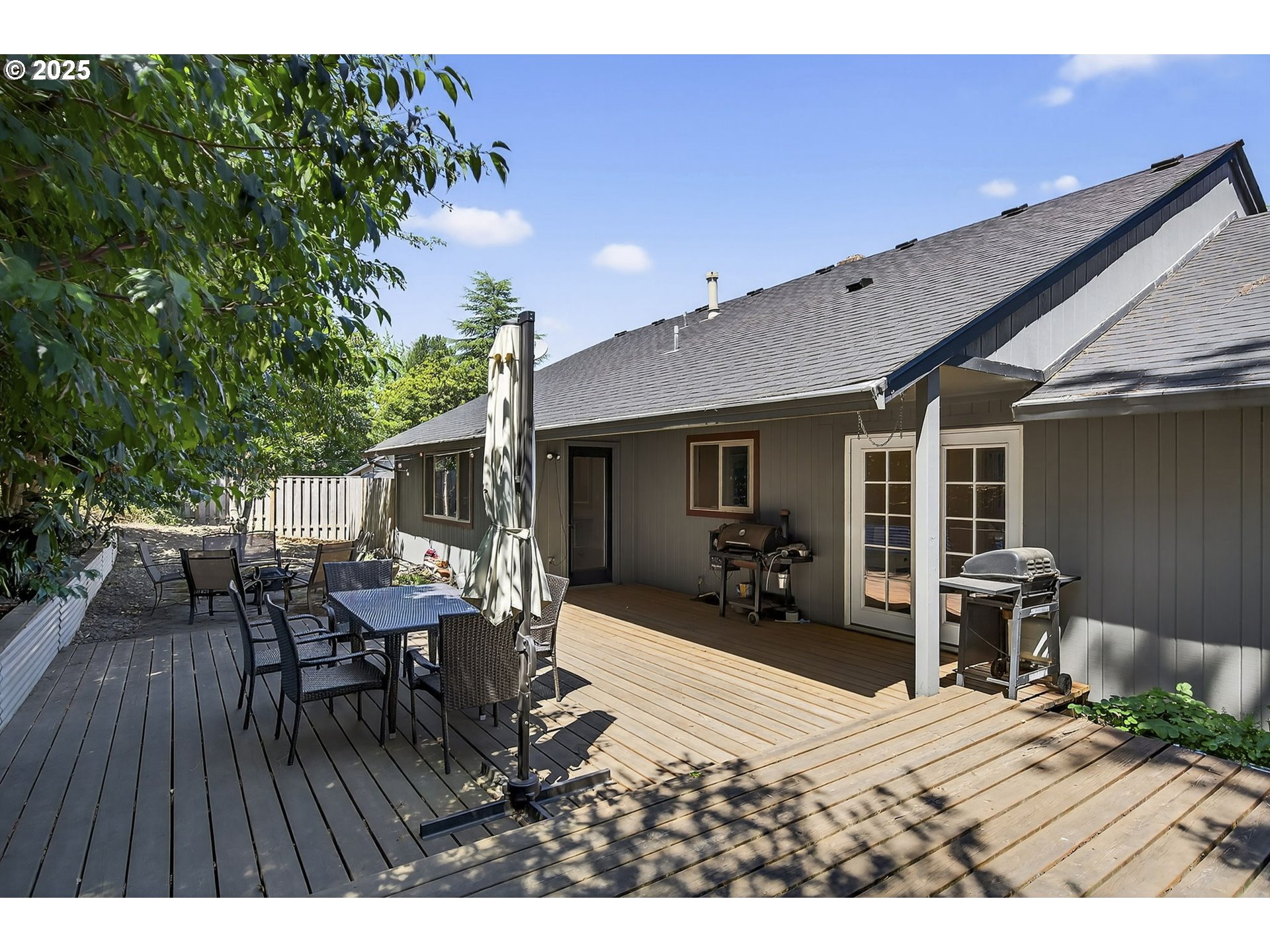 4755 Northwest Shaniko Court Portland, OR 97229 - Photo 24 of 34