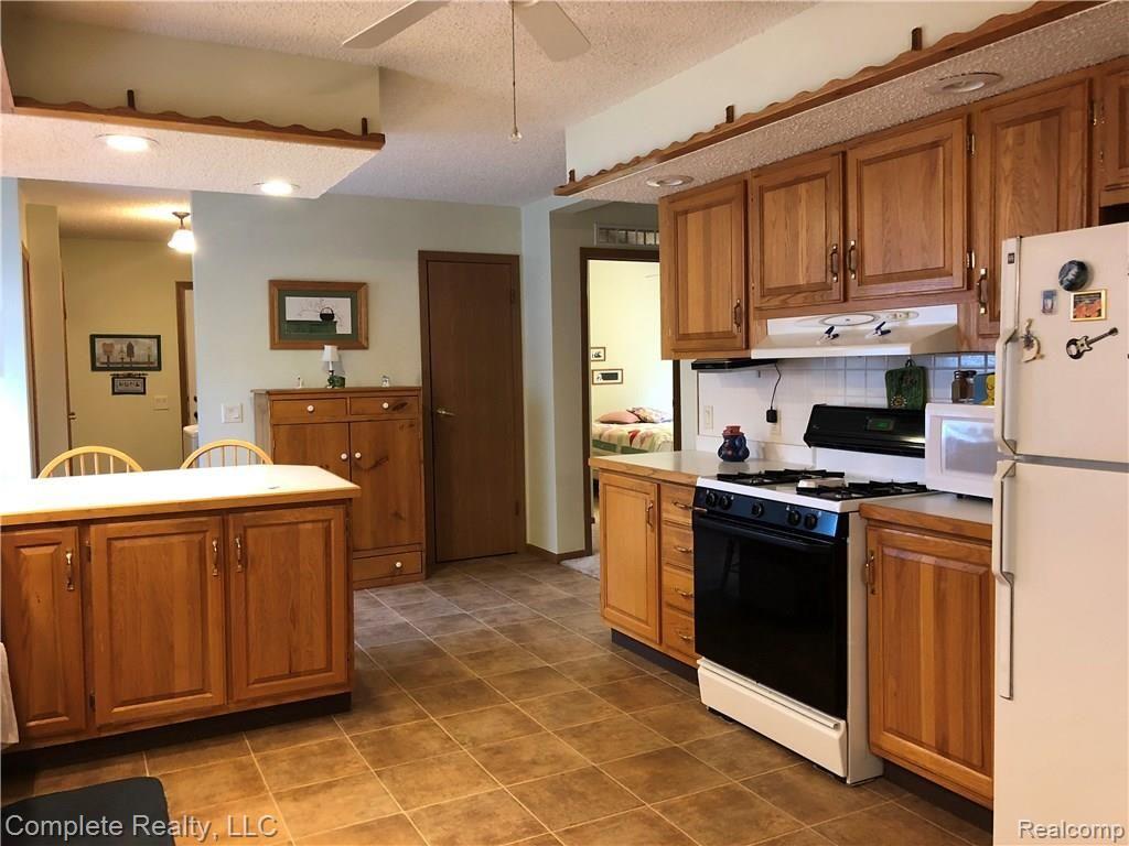 12404 Lake Road Montrose, MI 48457 - Photo 14 of 33 2018-08-11 18.04