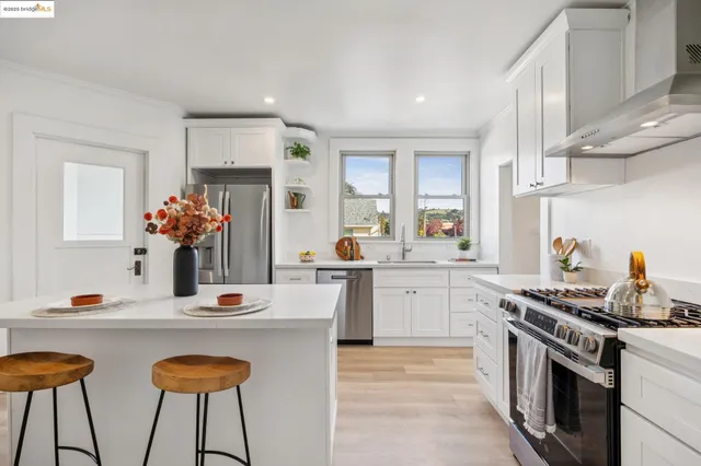 $999,000 | 348 Dowling Boulevard, San Leandro, CA 94577