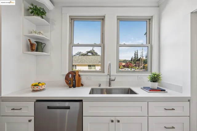 $999,000 | 348 Dowling Boulevard, San Leandro, CA 94577