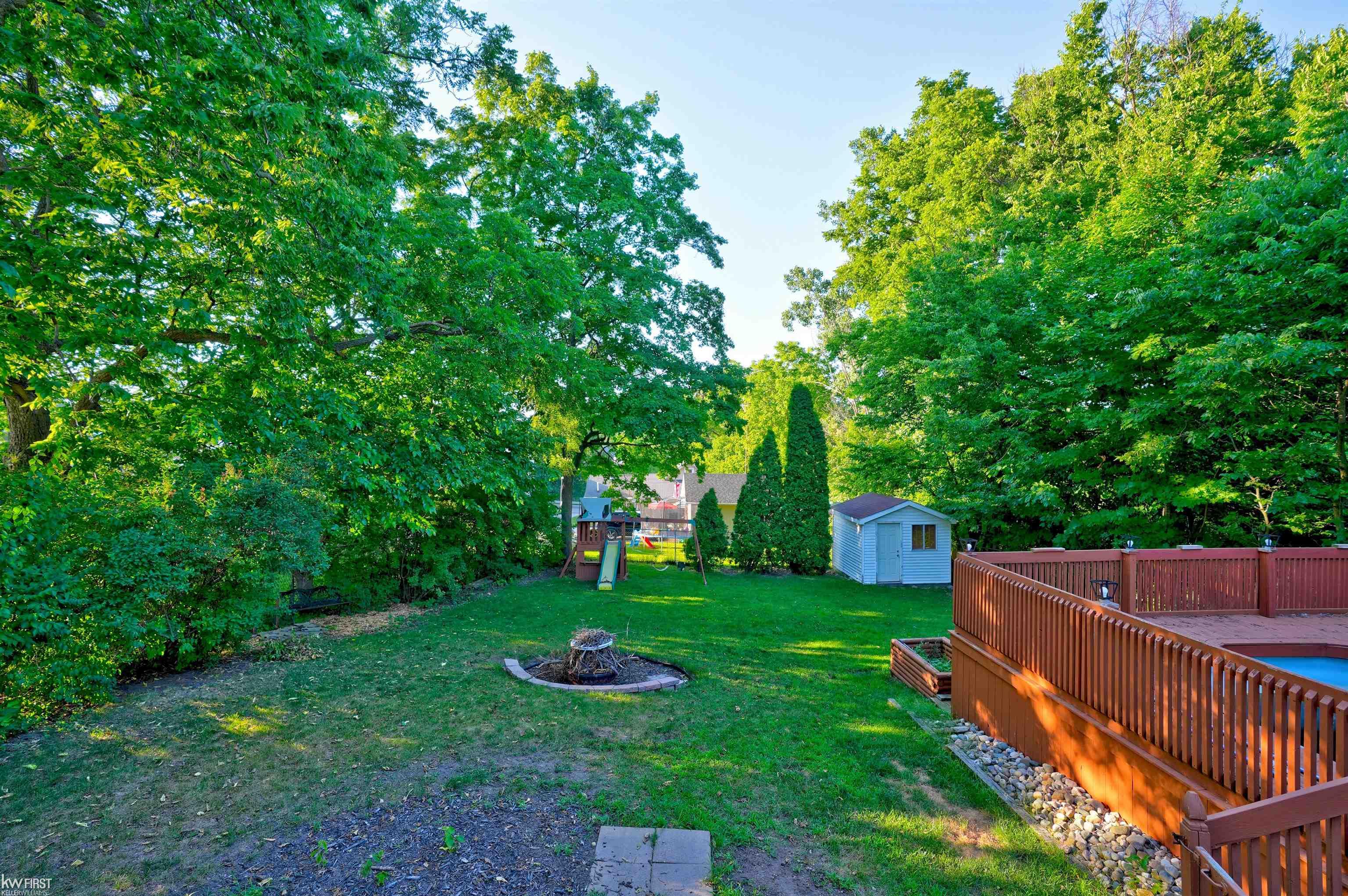 308 Emily Street Flushing, MI 48433 - Photo 53 of 62