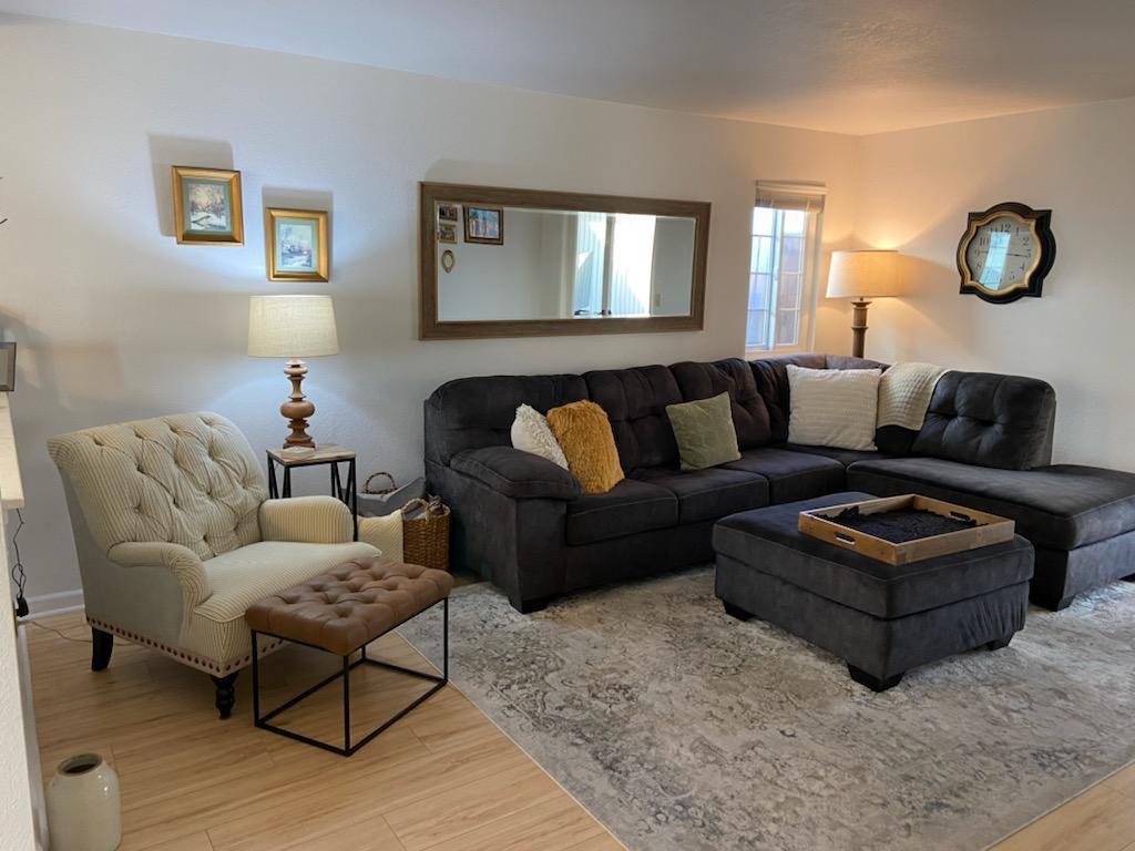 470 Suncrest Way Watsonville, CA 95076 - Photo 4 of 15 a living room with furniture