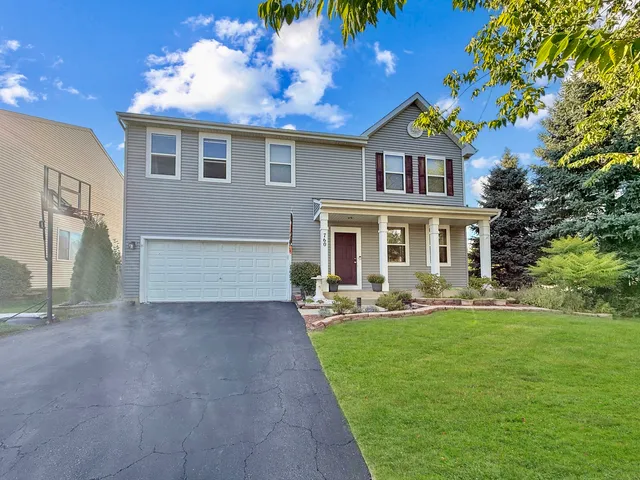 $405,000 | 760 Canterbury Lane, Pingree Grove, IL 60140