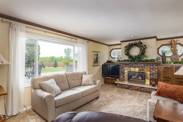 $394,900 | 5776 St Ives Road, Oshkosh, WI 54904