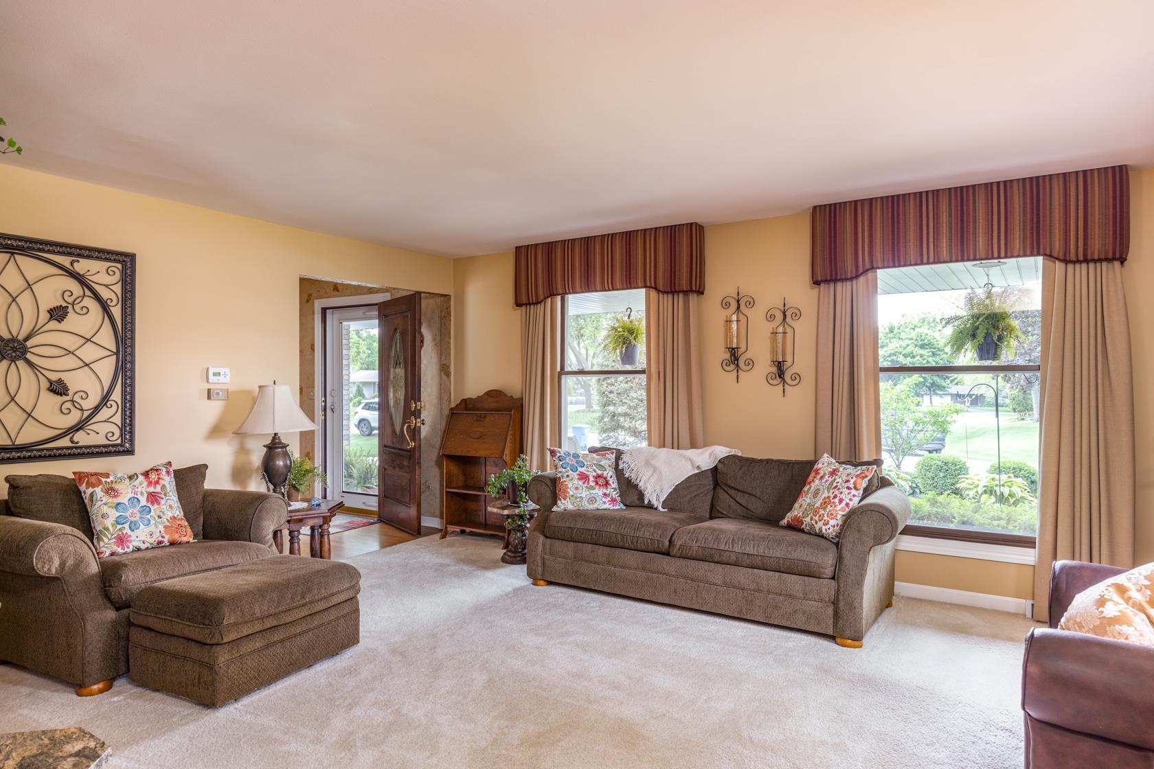 5776 St Ives Road Oshkosh, WI 54904 - Photo 2 of 47