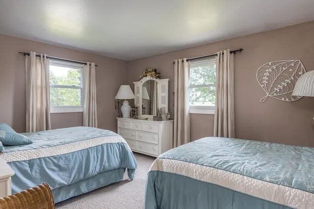 $394,900 | 5776 St Ives Road, Oshkosh, WI 54904