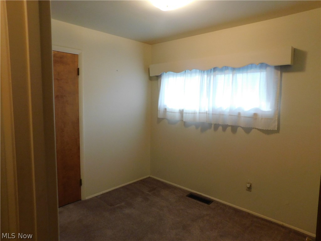 4262 Burkey Road Youngstown, OH 44515 - Photo 12 of 20 Gallery Image 12