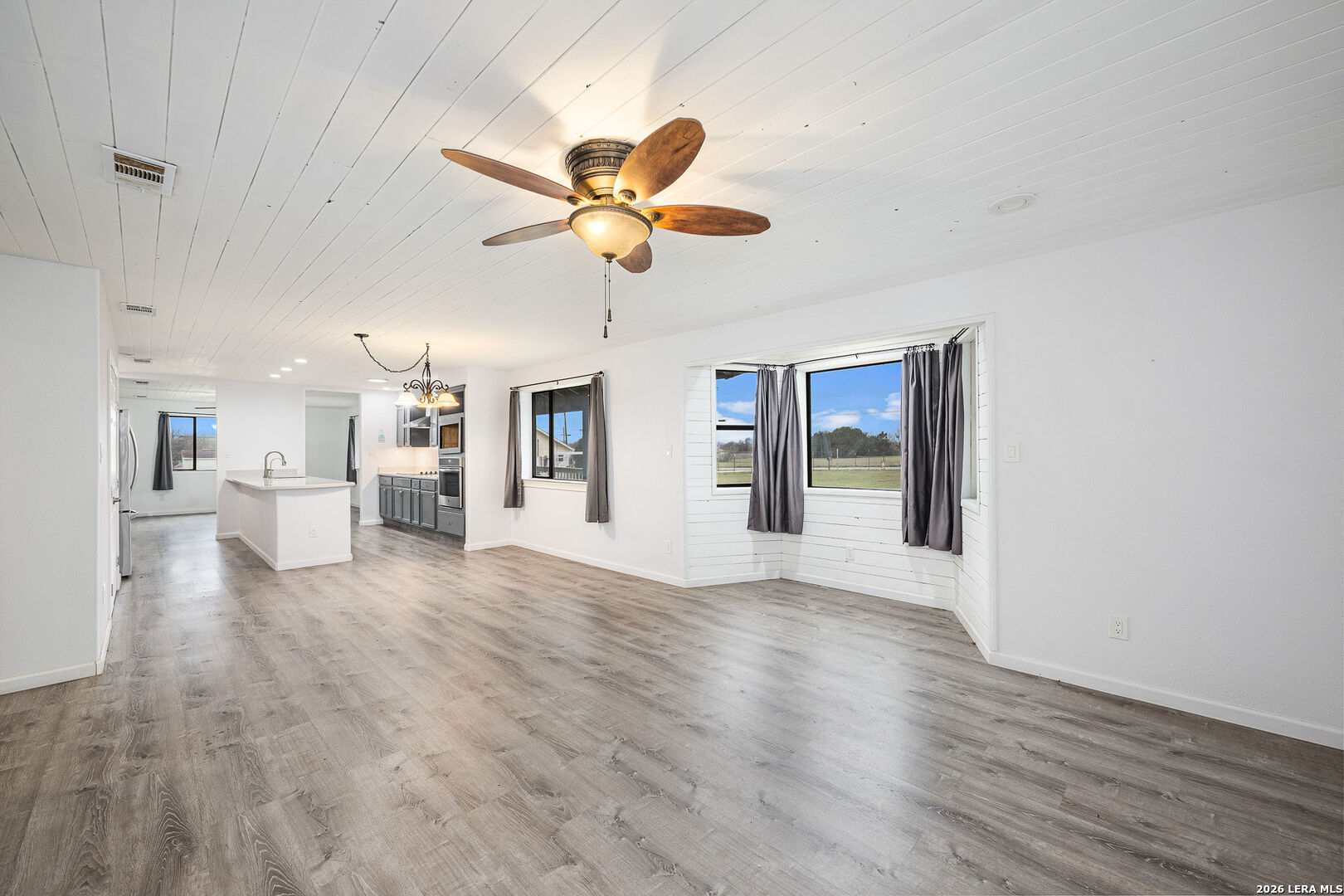 30040 Leroy Scheel Road Bulverde, TX 78163 - Photo 5 of 29