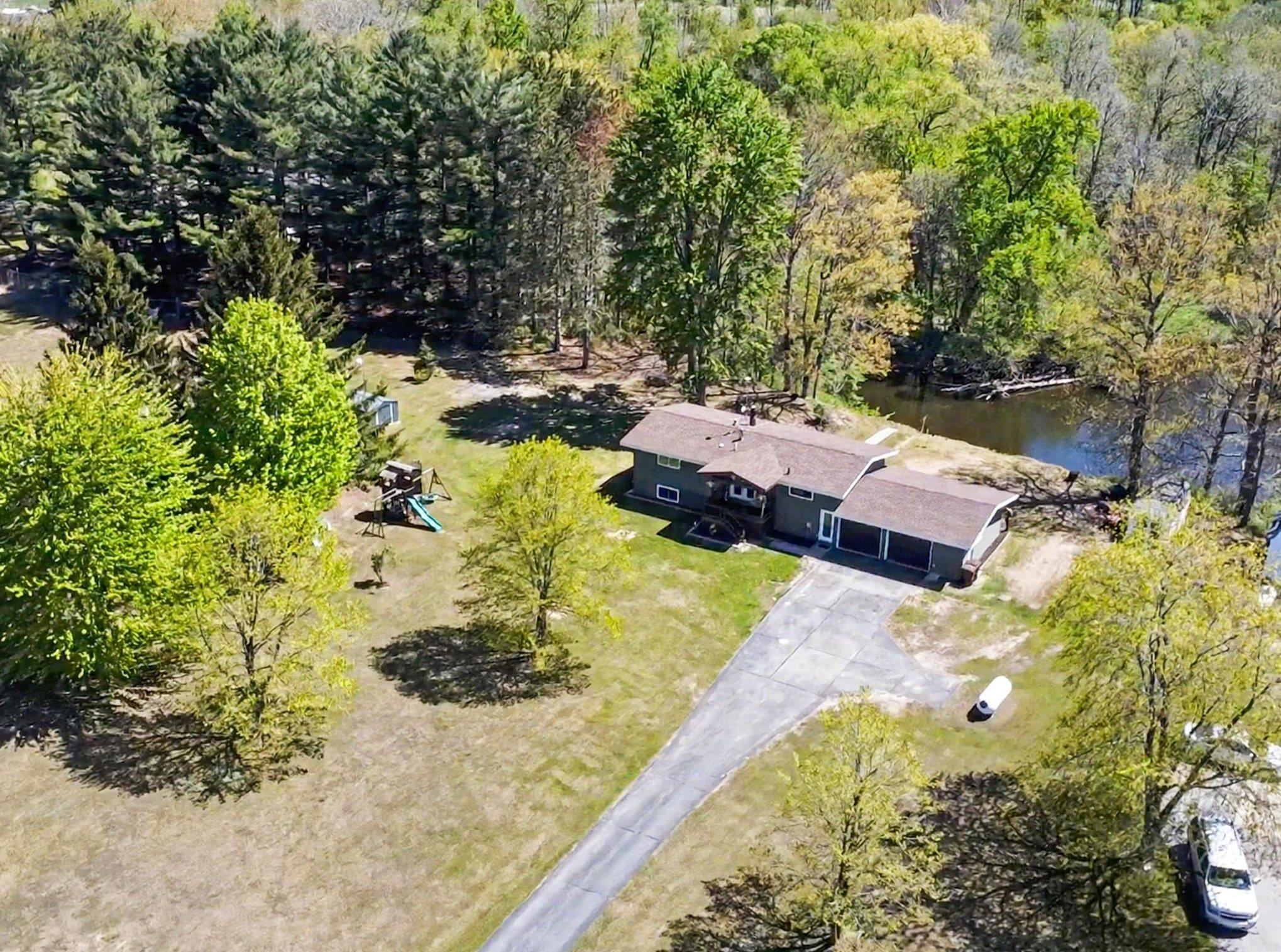 4381 West Pine River Road St. Louis, MI 48880 - Photo 31 of 34