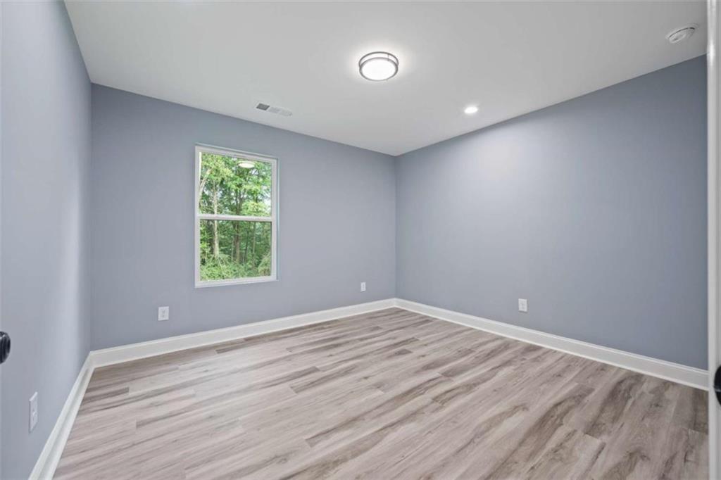 231 Wood Street Commerce, GA 30529 - Photo 27 of 37