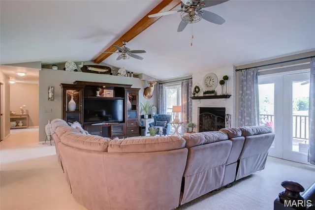 $999,999 | 4075 Hwy D, Defiance, MO 63341