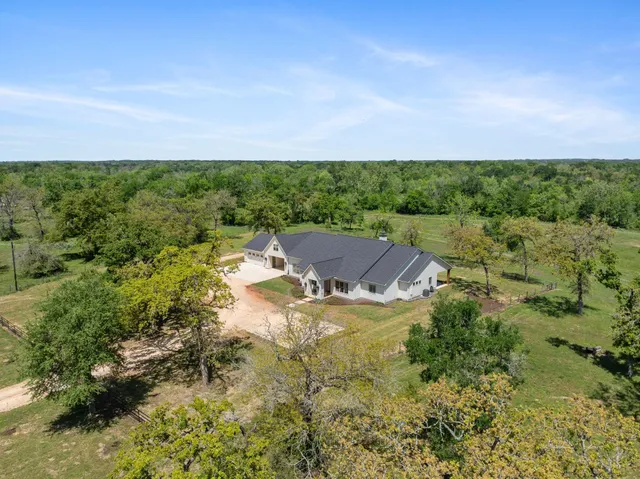 $3,150,000 | 4052 Kuykendall Road, Bellville, TX 77418