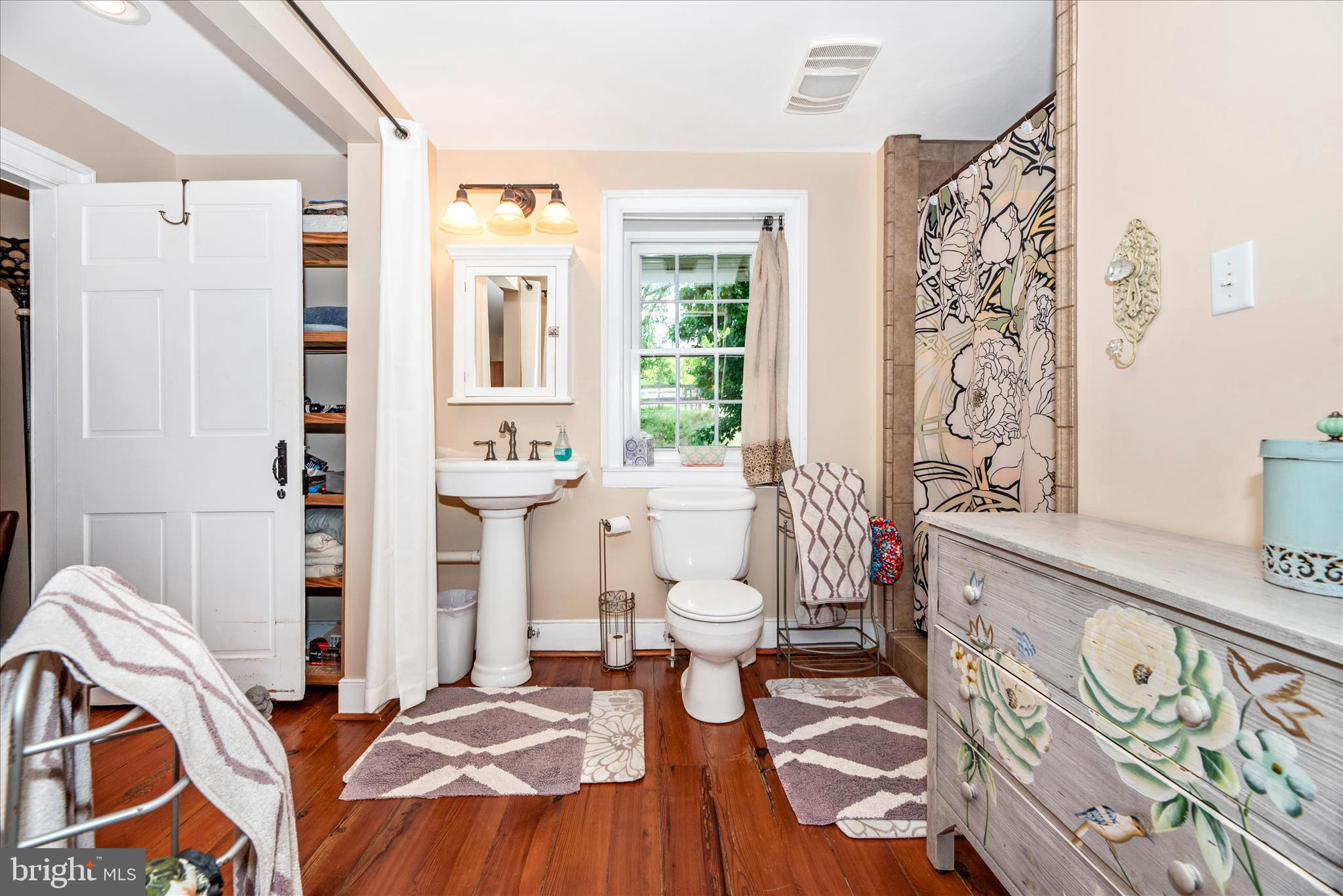 20504 Gapland Road Rohrersville, MD 21779 - Photo 47 of 65 Bedroom 3: Ensuite Full Bath