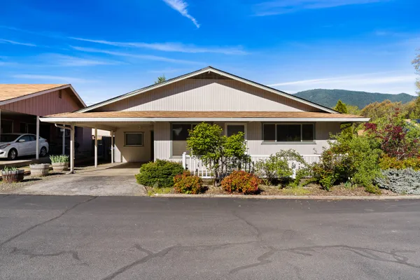$290,000 | 103 Wards Creek Lane, Rogue River, OR 97537