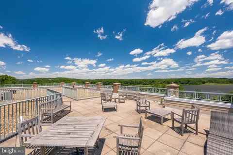 $400,000 | 810 Belmont Bay Drive, Unit 201, Woodbridge, VA 22191