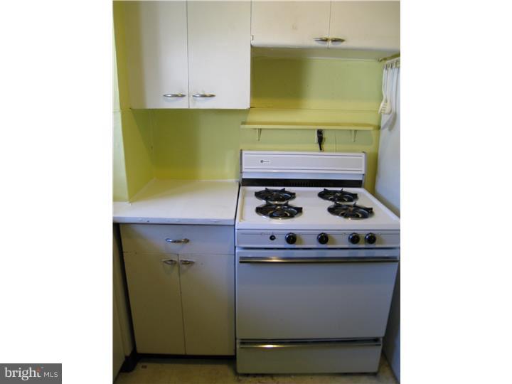 1127 Monmouth Road Mount Holly, NJ 08060 - Photo 8 of 13 Kitchen