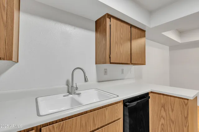 a close view of sink and tap