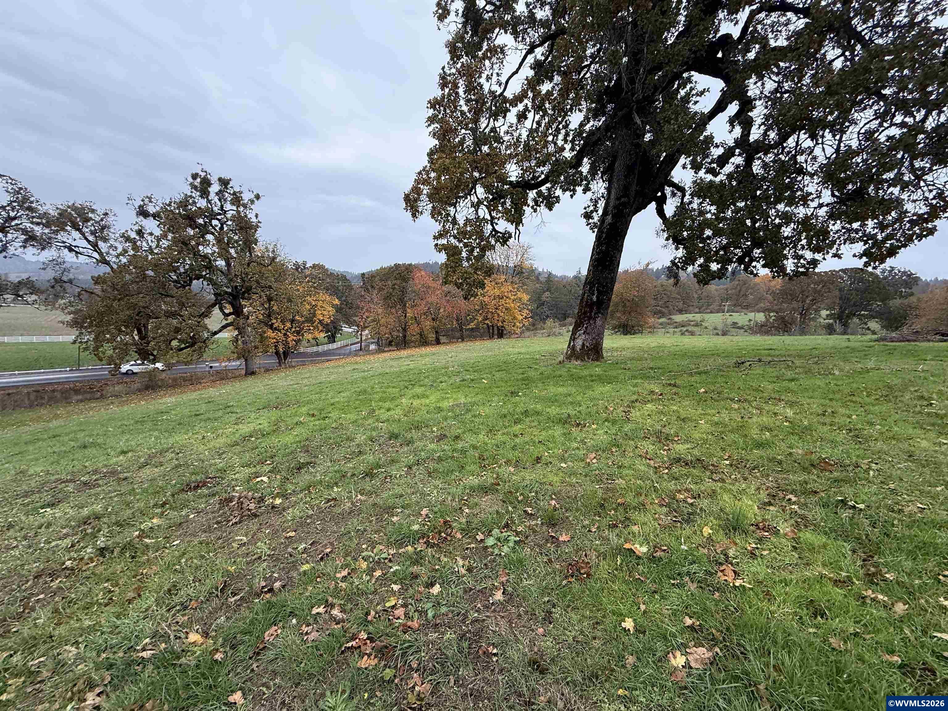 365 Lookout Lane Jefferson, OR 97352 - Photo 5 of 11