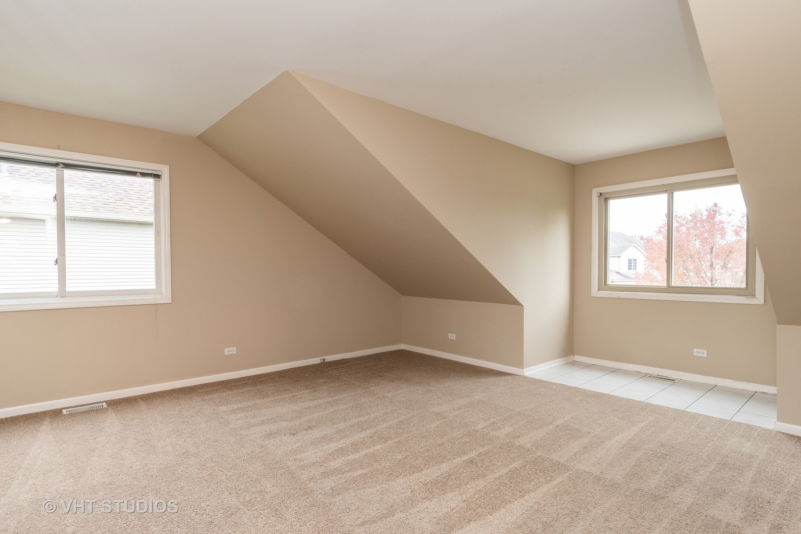2215 Snow Creek Road Naperville, IL 60564 - Photo 12 of 18 an empty room with windows