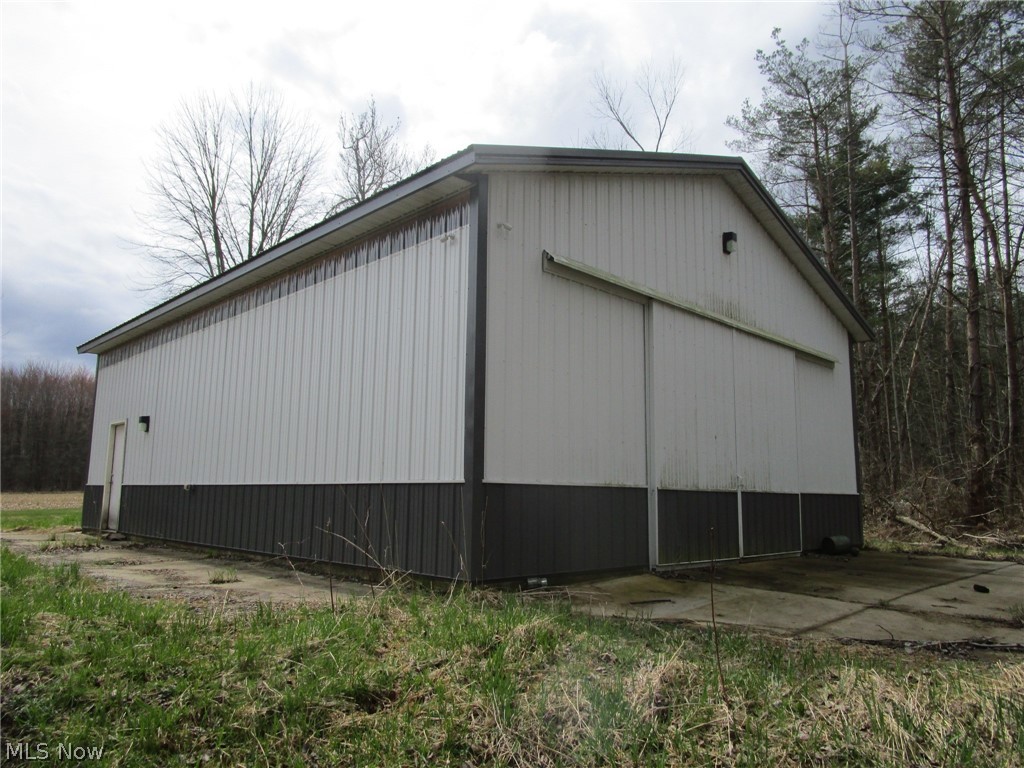 4381 Higley Road Rome, OH 44085 - Photo 12 of 41