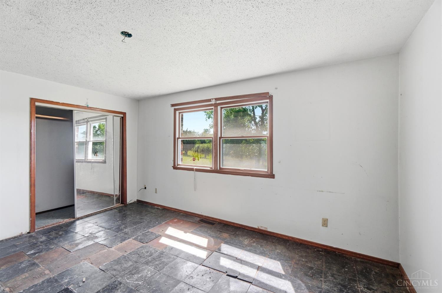 7190 Hetzler Road Middletown, OH 45042 - Photo 26 of 42