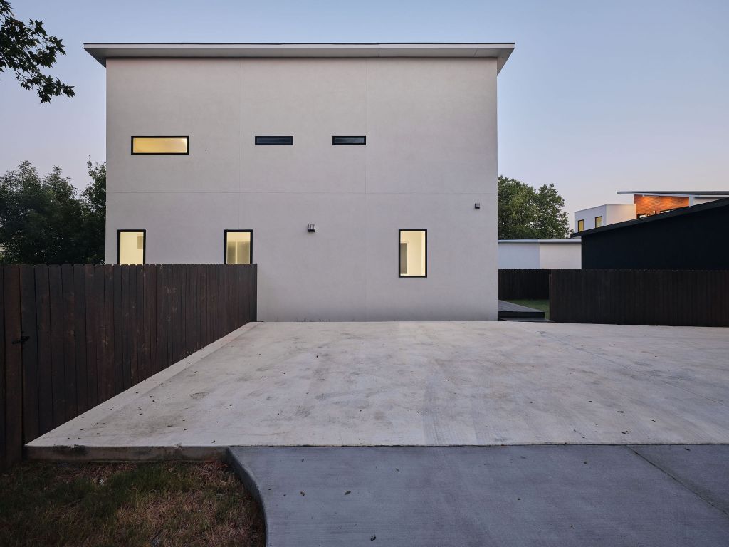 2609 Davis Lane, Unit 2 Austin, TX 78748 - Photo 2 of 23 a view of outdoor space and front view of a house