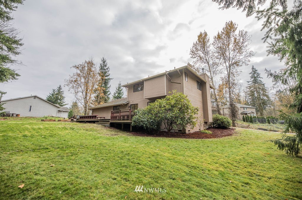 20021 Bartlett Road Bothell, WA 98012 - Photo 36 of 40