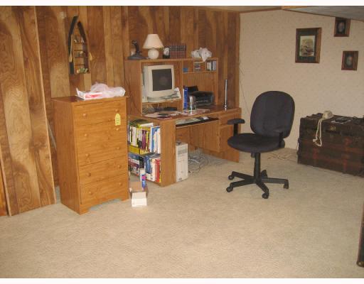 3703 Wayne Road Munhall, PA 15120 - Photo 7 of 8 Den/Family/Great Room.
