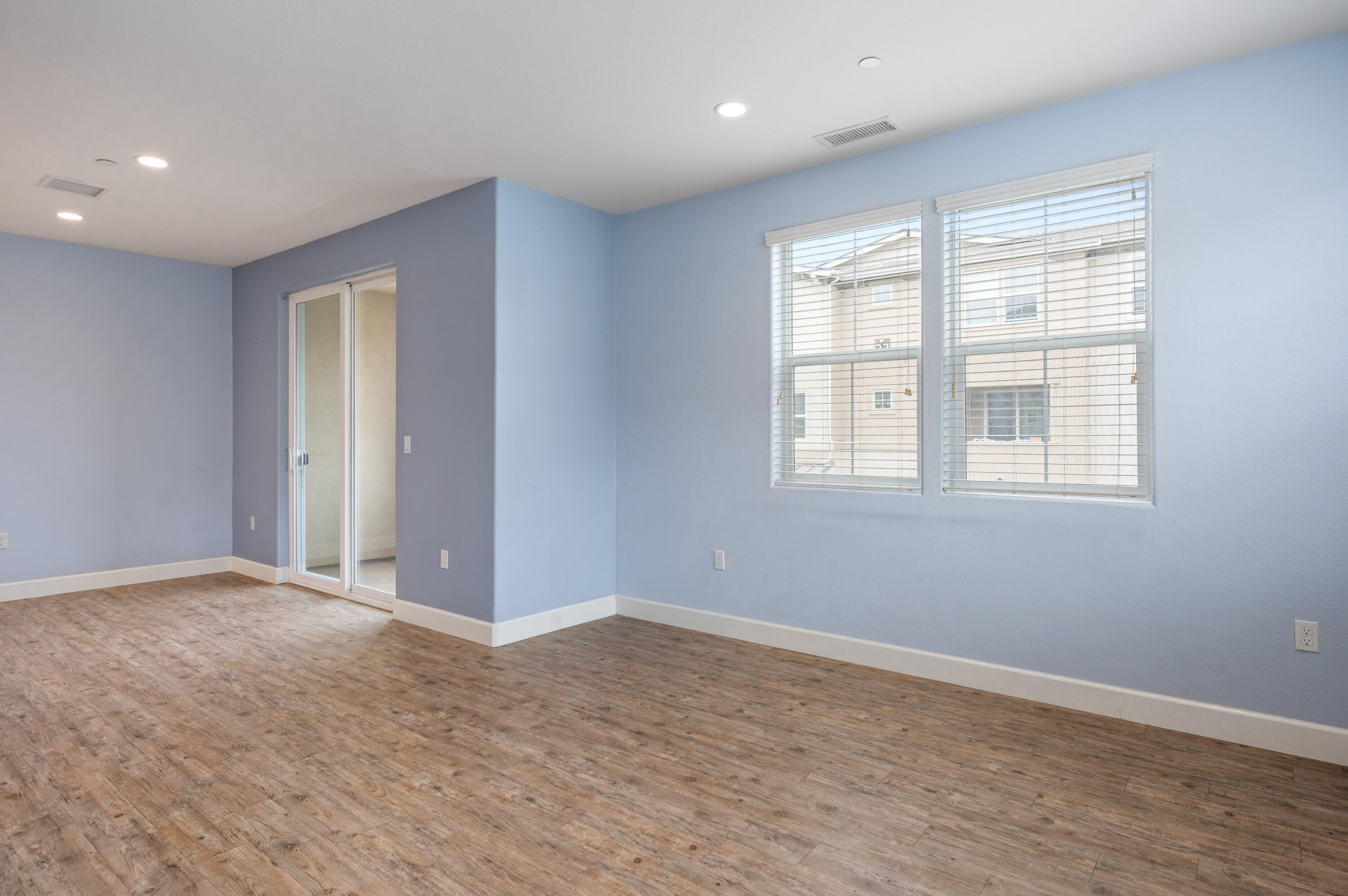 246 Robles Way Buellton, CA 93427 - Photo 11 of 26 a view of an empty room with a window