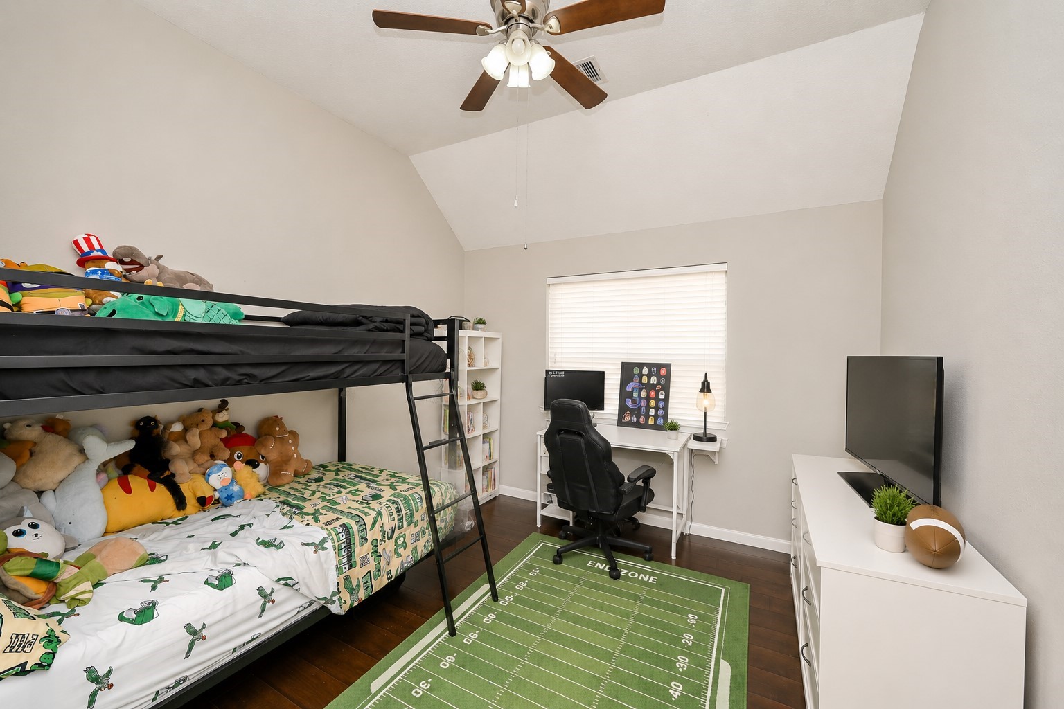 3907 Tigris Ridge Drive Katy, TX 77449 - Photo 11 of 19 Bedroom 2