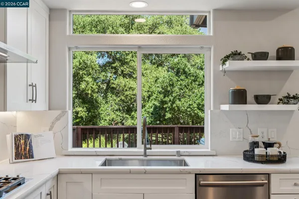 $1,979,000 | 116 Castle Rock Lane, Walnut Creek, CA 94598