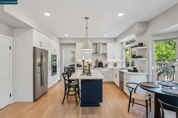 $1,979,000 | 116 Castle Rock Lane, Walnut Creek, CA 94598