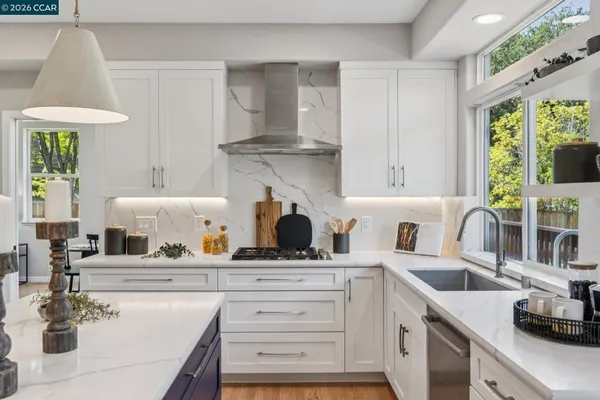 $1,979,000 | 116 Castle Rock Lane, Walnut Creek, CA 94598