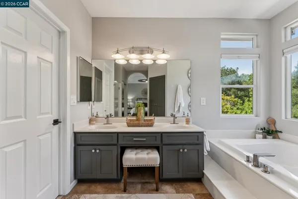 $1,979,000 | 116 Castle Rock Lane, Walnut Creek, CA 94598