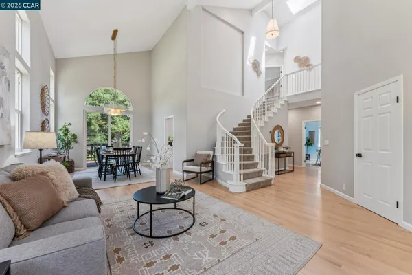 $1,979,000 | 116 Castle Rock Lane, Walnut Creek, CA 94598
