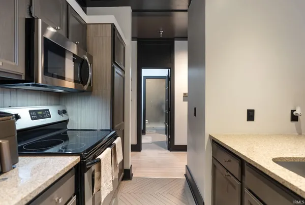 $194,900 | 113 West Wayne Street, Unit 303, Fort Wayne, IN 46802