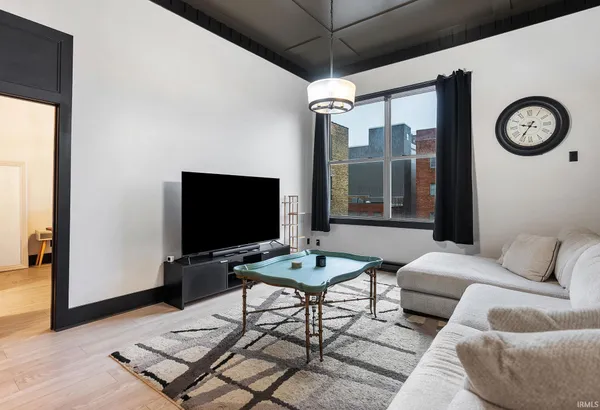 $194,900 | 113 West Wayne Street, Unit 303, Fort Wayne, IN 46802