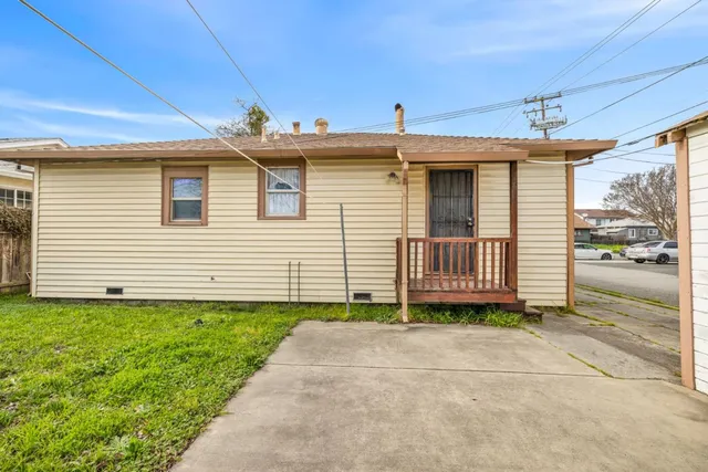 $369,500 | 318 Taylor Street, Fairfield, CA 94533