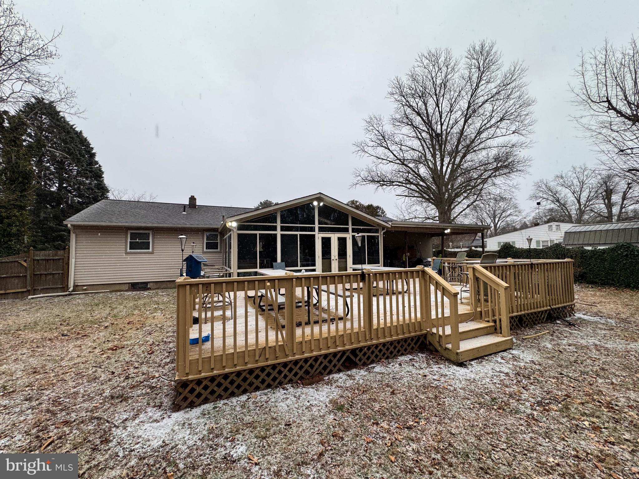 1286 Harding Road Vineland, NJ 08361 - Photo 19 of 40 a view of a house with wooden fence